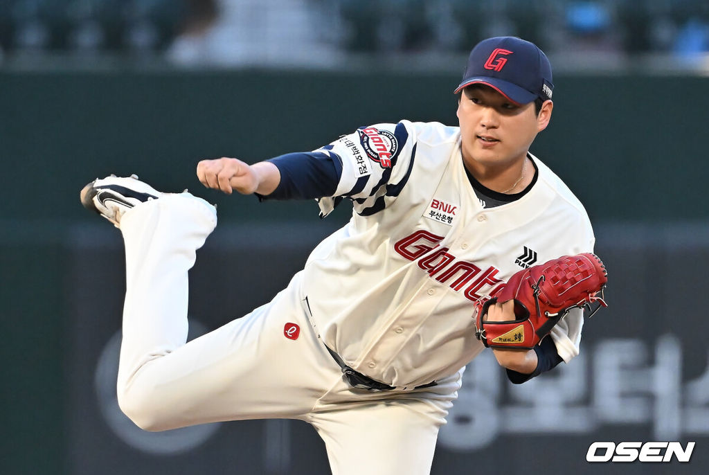 롯데 자이언츠 나균안 077 2025.08.26 / foto0307@osen.co.kr