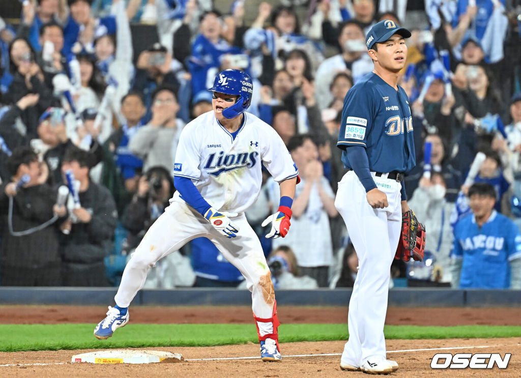 10일 대구삼성라이온즈파크에서 2026 신한 SOL KBO 리그 삼성 라이온즈와 NC 다이노스의 경기가 열렸다. 홈팀 삼성은 후라도가, 방문팀 NC는 구창모가 선발 출전했다. 삼성 라이온즈 박승규가 8회말 2사 만루 중견수 뒤 싹쓸이 3루타를 치고 환호하고 있다. 2026.04.10 / foto0307@osen.co.kr