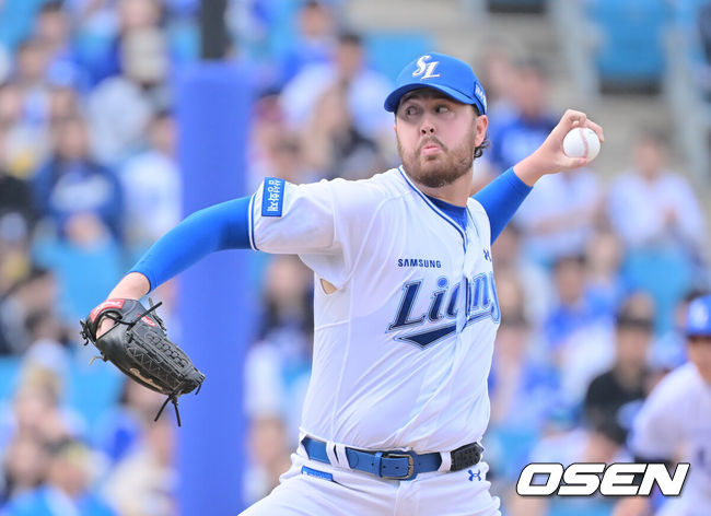 [OSEN=대구, 이석우 기자] 11일 대구삼성라이온즈파크에서 2026 신한 SOL KBO 리그 삼성 라이온즈와 NC 다이노스의 경기가 열렸다. 홈팀 삼성은 오러클린이, 방문팀 NC는 테일러가 선발 출전했다. 삼성 라이온즈 선발 투수 오러클린이 역투하고 있다. 2026.04.11 / foto0307@osen.co.kr