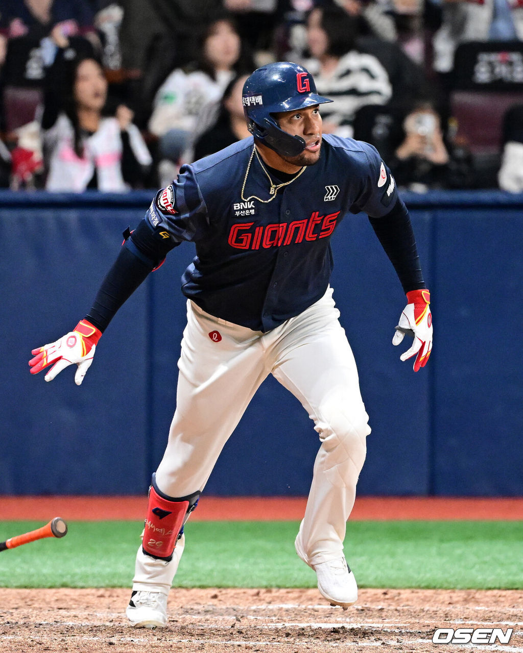 롯데 레이예스. 2026.04.11 /jpnews@osen.co.kr