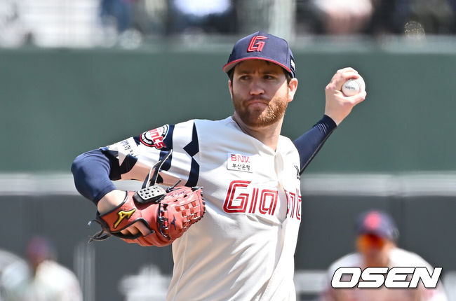 [OSEN=부산, 이석우 기자] 롯데 자이언츠 반즈 015 2025.05.04 / foto0307@osen.co.kr