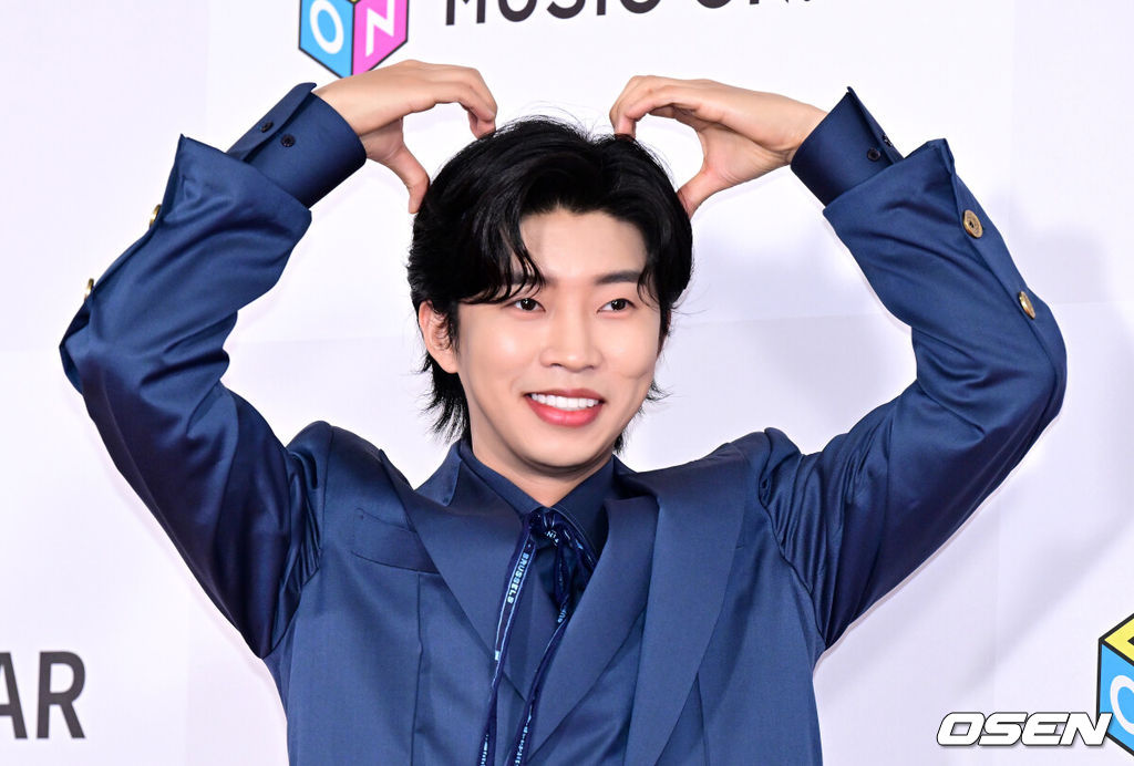 10일 오후 인천 남동체육관에서 2023 더팩트 뮤직 어워즈(TMA) 레드카펫 행사가 열렸다.가수 임영웅이 포토타임을 하고 있다. 2023.10.10 /jpnews@osen.co.kr