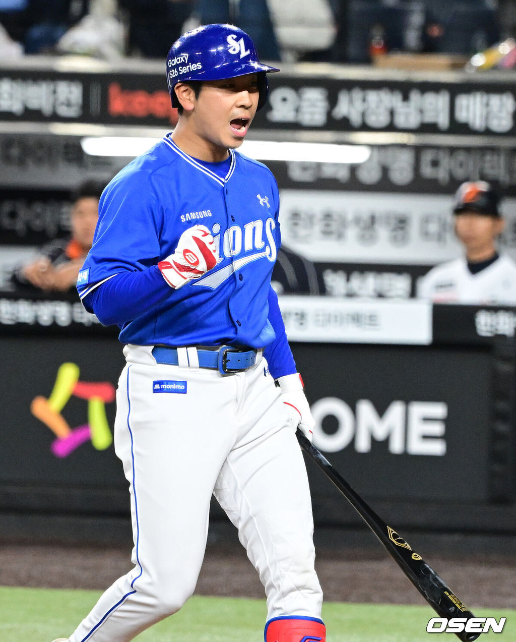 14일 대전 한화생명 볼파크에서 2026 신한 SOL KBO리그 한화 이글스와 삼성 라이온즈의 경기가 열렸다.3연패 중인 한화는 문동주, 4연승을 노리는 삼성은 최원태가 선발로 나섰다. 9회초 2사 만루에서 한화 김서현이 삼성 이해승에게 밀어내기 볼넷으로 역전을 허용하자 더그아웃의 선수들 표정이 어두워지고 있다. 2026.04.14 / jpnews@osen.co.kr