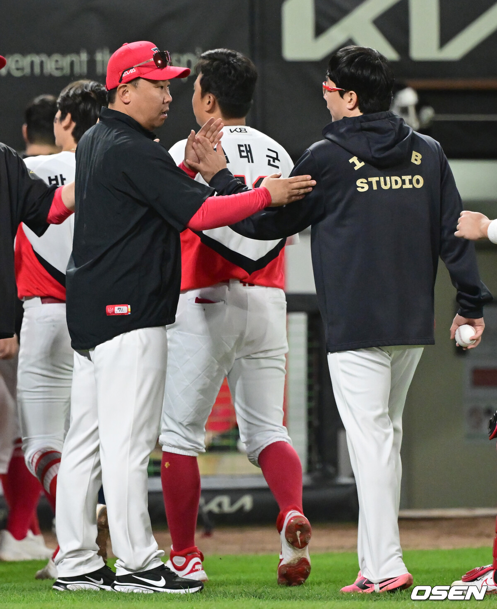 KIA 이범호 감독과 양현종./OSEN DB