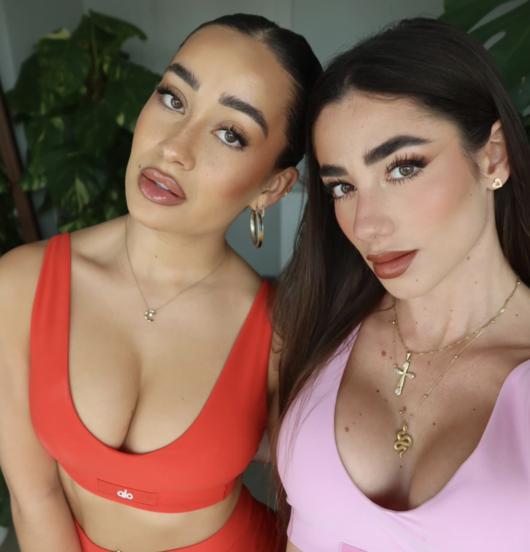 [사진] 틱톡 인플루언서 마리나 리버스, 로라 롤리타 SNS