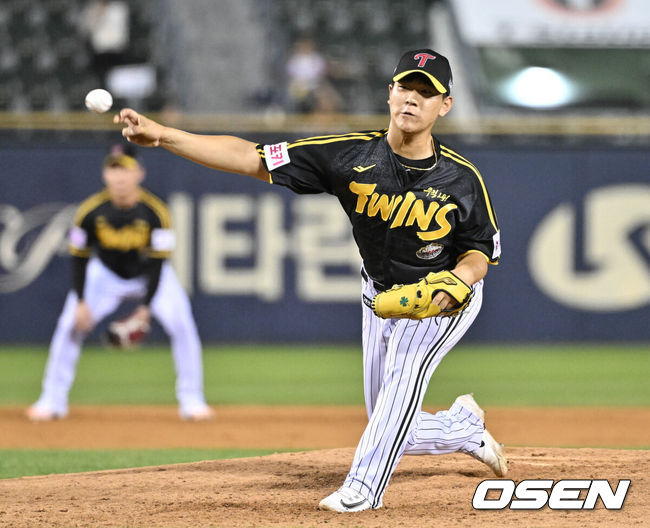 2024년 LG 트윈스에서 뛸 때 정지헌의 투구 모습 / OSEN DB