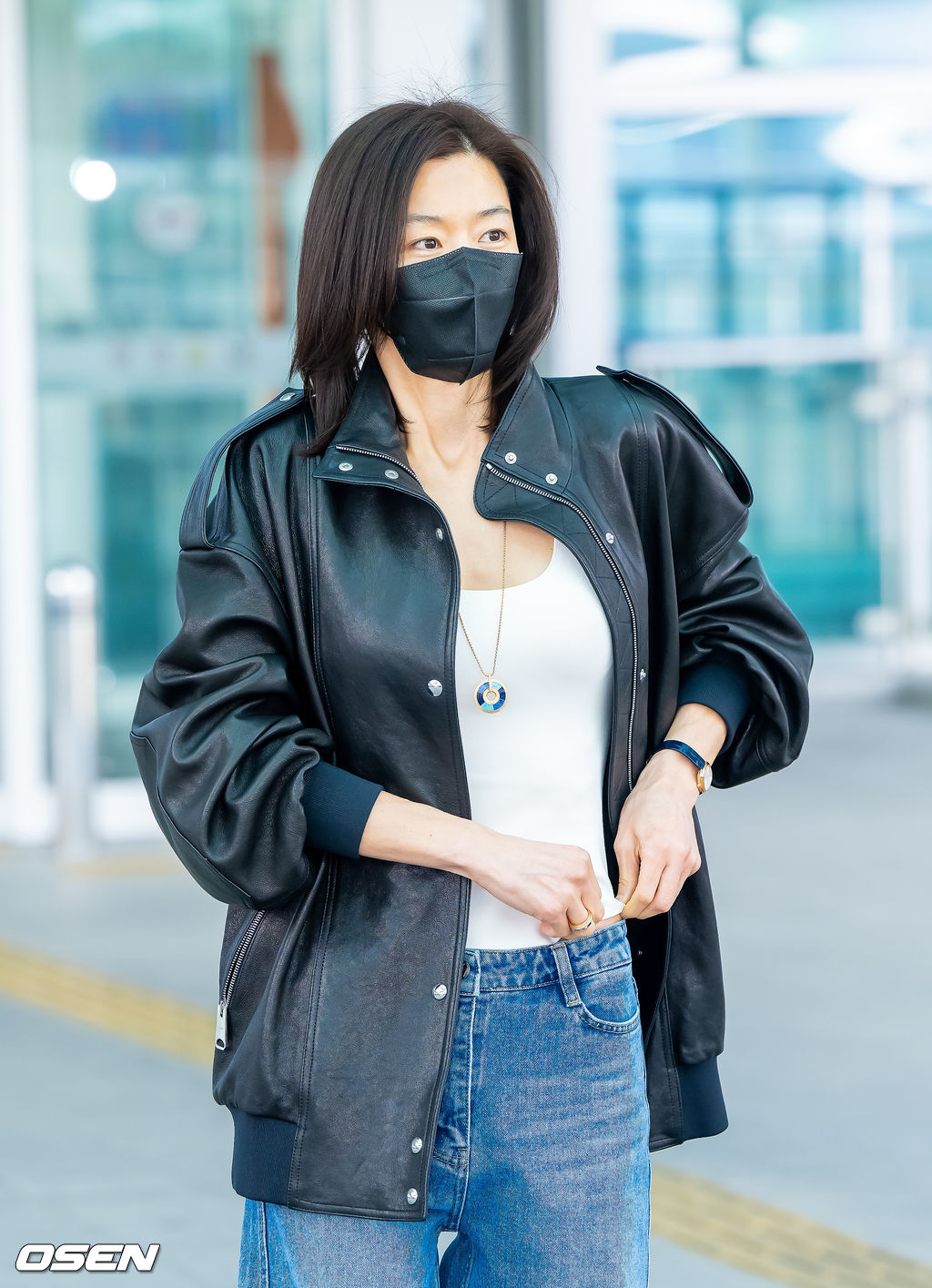 바디수트가 어색하지만..