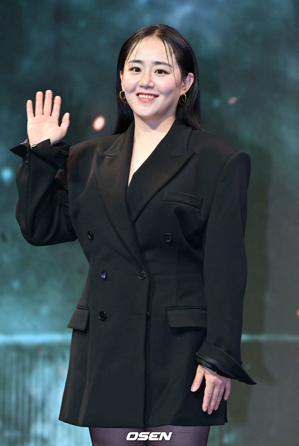 넷플릭스 시리즈 '지옥' 시즌2 제작발표회가 21일 서울 종로구 JW 메리어트 동대문 스퀘어에서 열렸다.이날 제작발표회에는 김현주, 김성철, 김신록, 임성재, 문소리, 문근영 배우, 연상호 감독, 최규석 작가가 참석했다.배우 문근영이 포즈를 취하고 있다. 2024.10.21 /cej@osen.co.kr