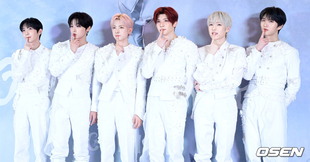 NCT WISH(엔시티 위시)의 서울 앙코르 공연 및 정규 1집 발매 기념 기자간담회가 19일 서울 송파구 올림픽공원 KSPO DOME에서 열렸다.NCT WISH는 17일부터 19일까지 서울 올림픽공원 KSPO DOME에서 ‘엔시티 위시 퍼스트 콘서트 투어 ’인투 더 위시 : 아워 위시‘시' 앙코르 인 서울(NCT WISH 1st CONCERT TOUR ‘INTO THE WISH : Our WISH’ ENCORE IN SEOUL)’를 개최한다.NCT WISH가 포즈를 취하고 있다. 2026.04.19 /cej@osen.co.kr