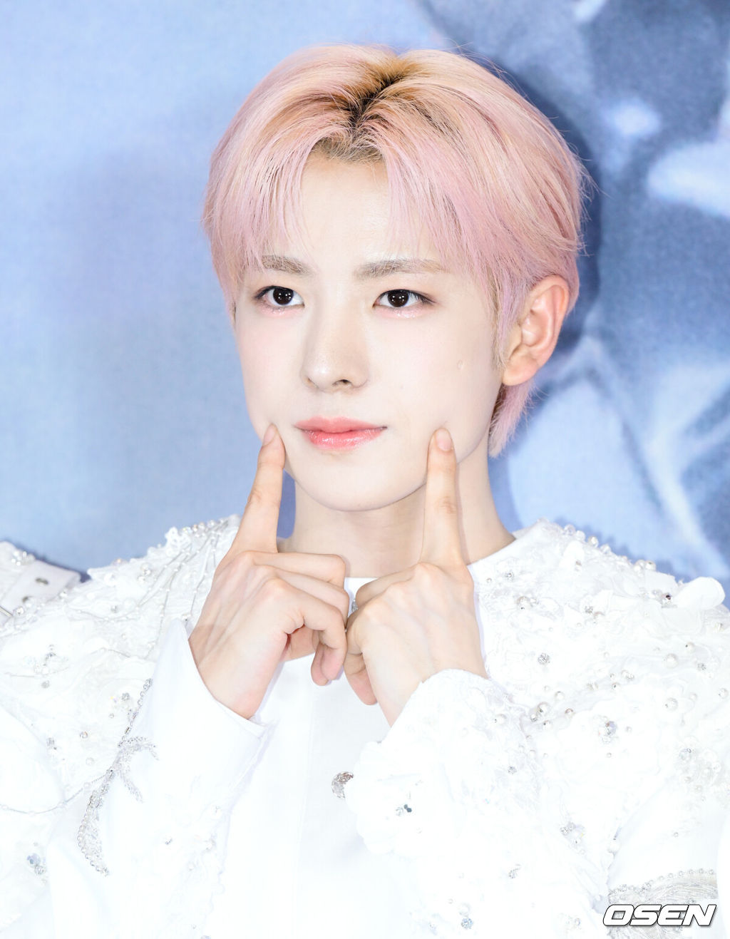 NCT WISH(엔시티 위시)의 서울 앙코르 공연 및 정규 1집 발매 기념 기자간담회가 19일 서울 송파구 올림픽공원 KSPO DOME에서 열렸다.NCT WISH는 17일부터 19일까지 서울 올림픽공원 KSPO DOME에서 ‘엔시티 위시 퍼스트 콘서트 투어 ’인투 더 위시 : 아워 위시‘시' 앙코르 인 서울(NCT WISH 1st CONCERT TOUR ‘INTO THE WISH : Our WISH’ ENCORE IN SEOUL)’를 개최한다.NCT WISH 유우시가 포즈를 취하고 있다. 2026.04.19 /cej@osen.co.kr