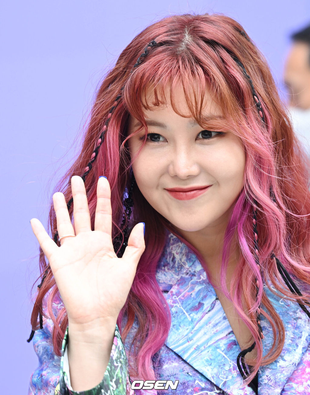 14일 오후 서울 동대문 디자인플라자(DDP)에서 2023 S/S 서울패션위크 ‘티백(tibaeg)’포토월 행사가 열렸다.가수 솔비가 행사에 참석해 포즈를 취하고 있다. 2022.10.14 /cej@osen.co.kr