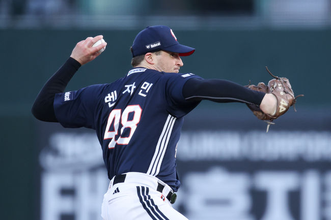 두산 베어스 제공