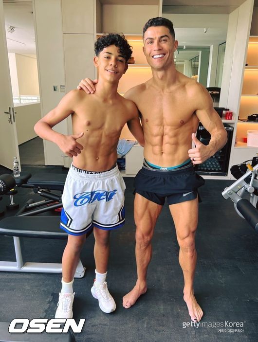 [사진] 크리스티아누 호날두 SNS