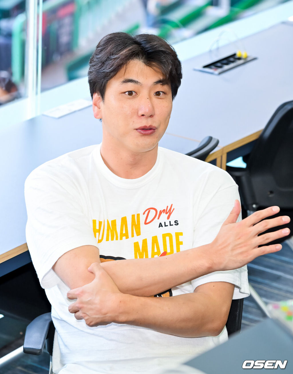 24일 오후 인천 SSG랜더스필드에서 ‘2026 신한 SOL Bank KBO리그' SSG 랜더스와 KT 위즈의 경기가 진행됐다.이날 SSG는 김건우를, KT는 보쉴리를 선발투수로 내세운다.경기 전 SSG 김광현이 어깨 수술 후 건강한 모습으로 기자실에 방문하고 있다. 2026.04.24 / rumi@osen.co.kr