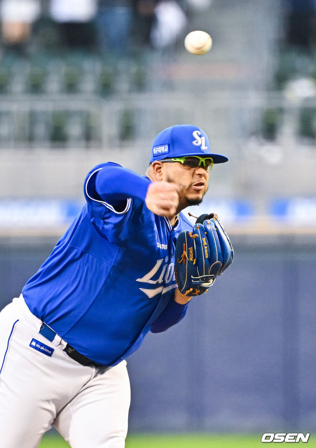 28일 오후 서울 잠실구장에서 2026 신한 SOL KBO리그 두산 베어스와 삼성 라이온즈의 경기가 진행됐다.이날 두산은 곽빈을, 삼성은 후라도를 선발투수로 내세웠다. 1회말 삼성 선발투수 후라도가 역투하고 있다.   2026.04.28 / soul1014@osen.co.kr