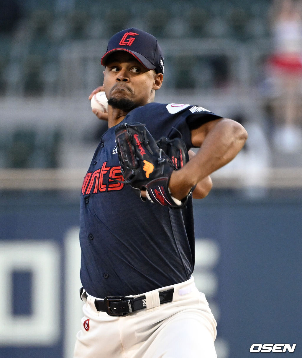롯데 자이언츠 엘빈 로드리게스. /OSEN DB