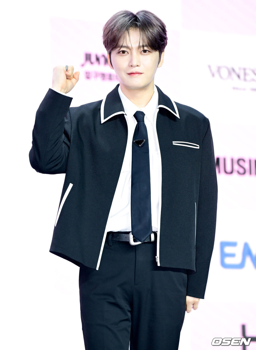 ENA ‘더 스카웃’ 제작발표회가 29일 서울 마포구 서울 큐브컨벤션센터에서 열렸다.‘더 스카웃’은 가요계 최고 전문가들이 ‘아직 자신의 재능을 제대로 펼치지 못한 원석’을 직접 발굴하고, 그들에게 새로운 방향성과 가능성을 제시하는 성장형 음악 프로젝트다.김재중이 포즈를 취하고 있다. 2026.04.29 /cej@osen.co.kr