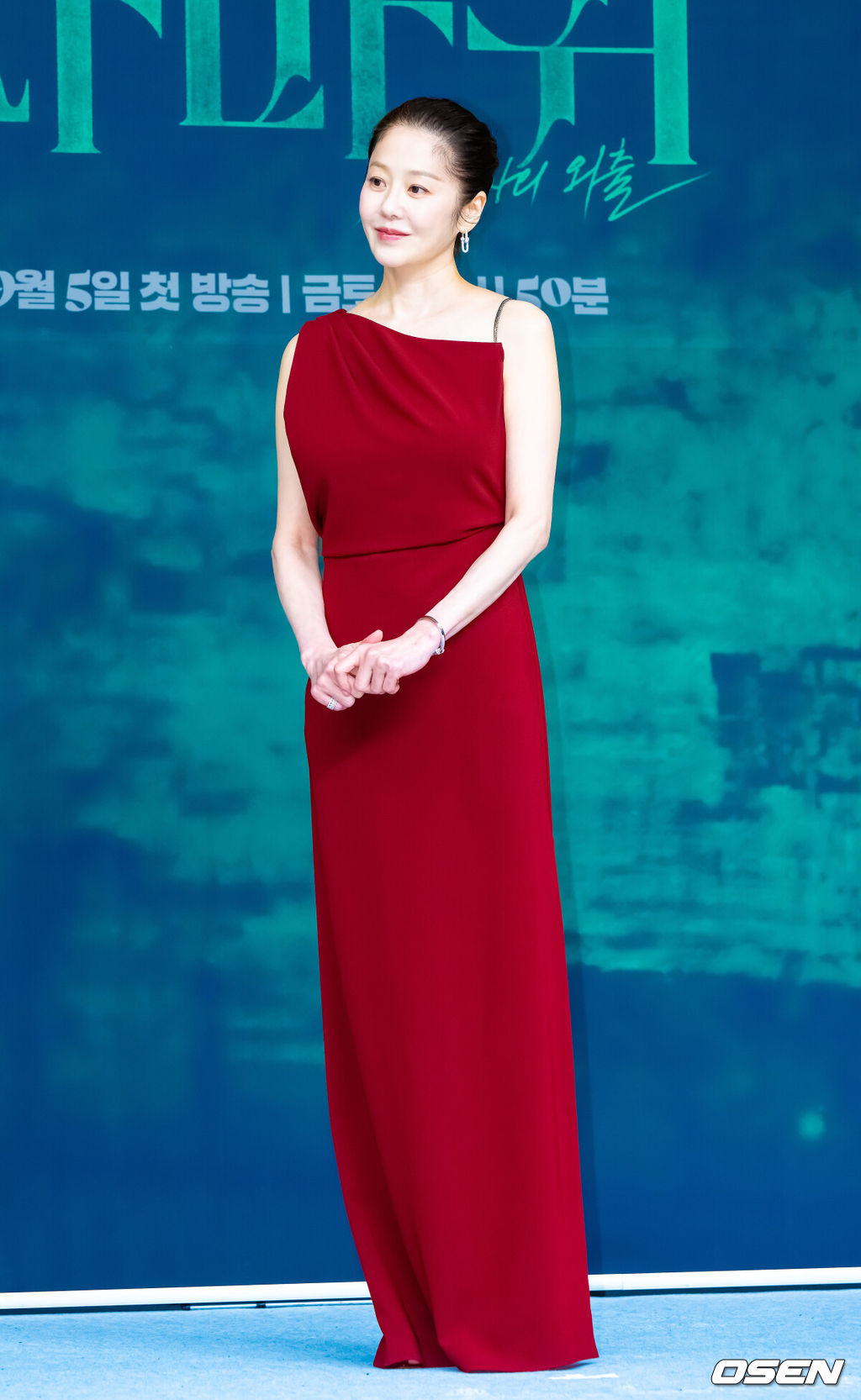 4일 오후 서울 목동 SBS 사옥에서 SBS 금토드라마 ‘사마귀: 살인자의 외출’ 제작발표회가 진행됐다.   <br /><br />배우 고현정과 장동윤이 출연하는 드라마 ‘사마귀: 살인자의 외출’은 잔혹한 연쇄살인마 ‘사마귀’가 잡힌 지 20여 년이 지나 모방범죄가 발생하고, 이 사건 해결을 위해 한 형사가 평생 증오한 ‘사마귀’인 엄마와 예상 못한 공조수사를 펼치며 벌어지는 고밀도 범죄 스릴러다.<br /><br />배우 고현정이 포즈를 취하고 있다.    2025.09.04 / soul1014@osen.co.kr