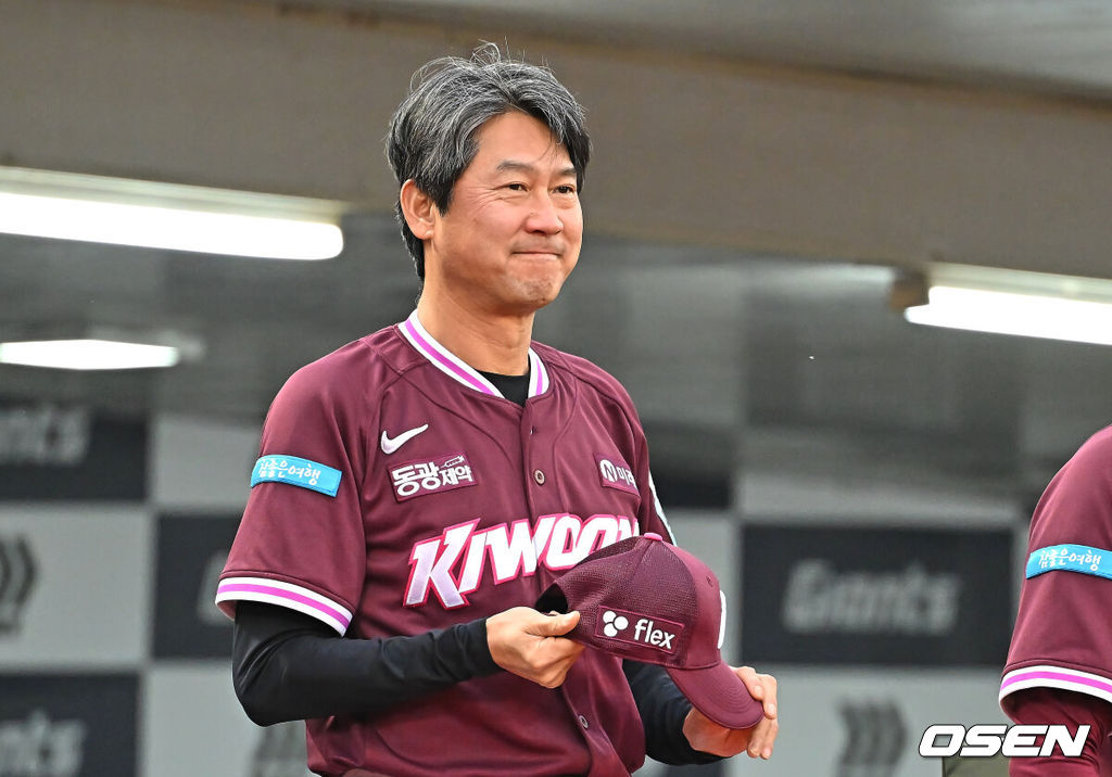 키움 히어로즈 설종진 감독. /OSEN DB