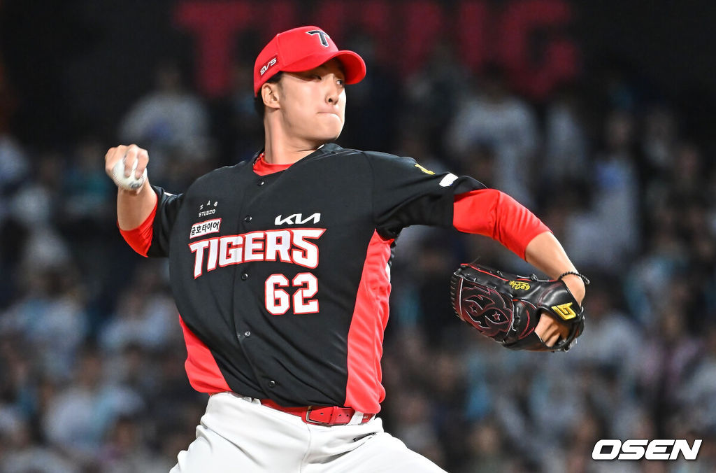29일 창원NC파크에서 2026 신한 SOL KBO 리그 NC 다이노스와 KIA 타이거즈의 경기가 열렸다. 홈팀 NC는 구창모가, 방문팀 KIA는 이의리가 선발 출전했다. KIA 타이거즈 정해영이 역투하고 있다. 2026.04.29 / foto0307@osen.co.kr