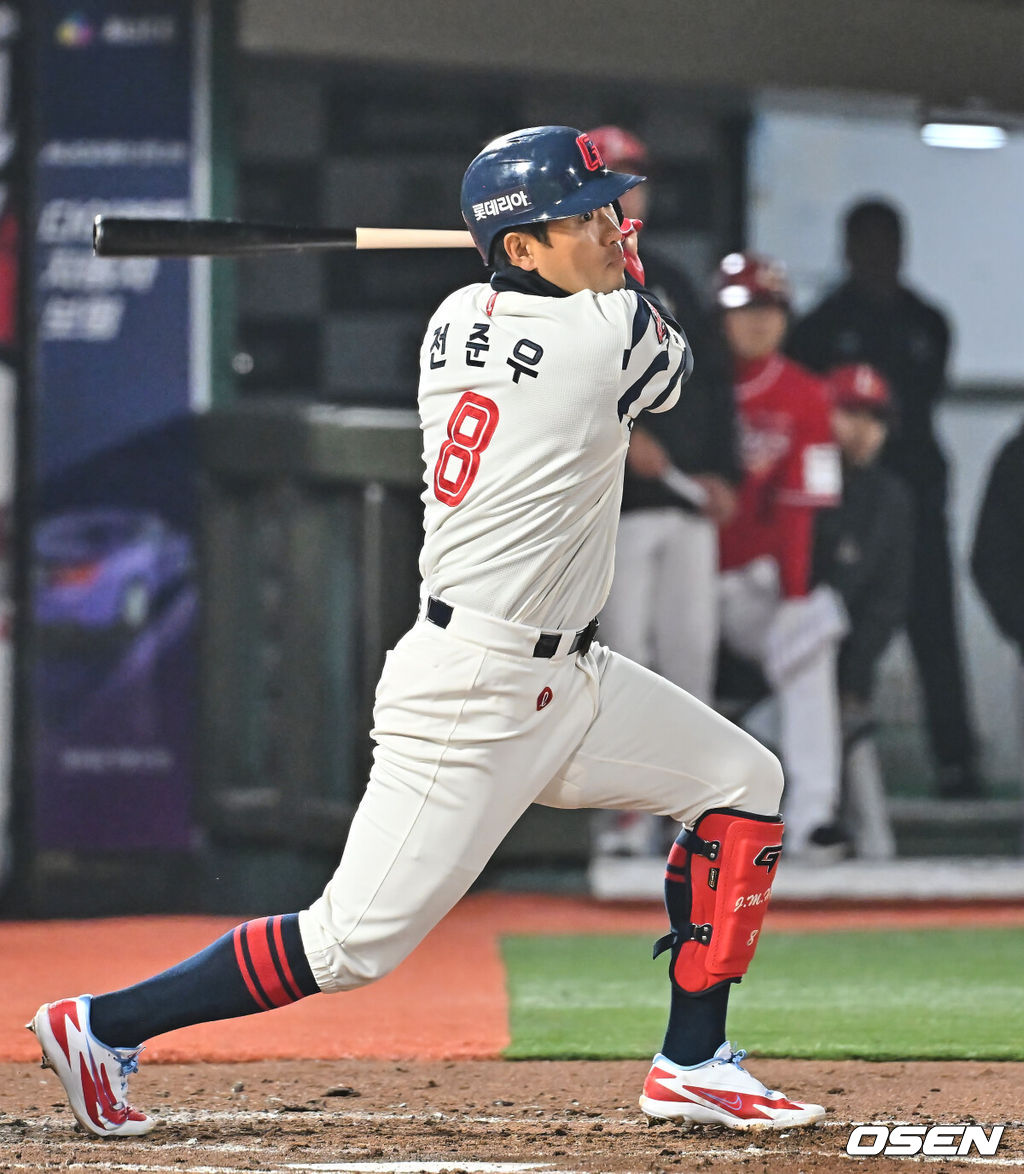 롯데 자이언츠 전준우. /OSEN DB