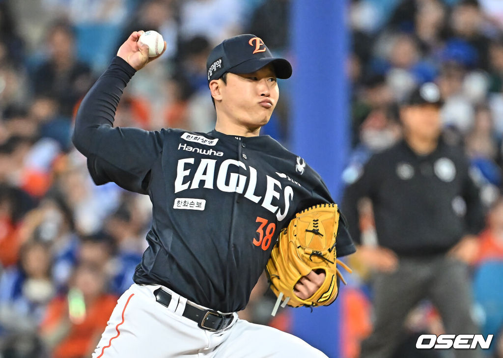 1일 대구삼성라이온즈파크에서 2026 신한 SOL KBO 리그 삼성 라이온즈와 한화 이글스의 경기가 열렸다. 홈팀 삼성은 원태인이, 방문팀 한화는 에르난데스가 선발 출전했다. 한화 이글스 김종수가 역투하고 있다. 2026.05.01 / foto0307@osen.co.kr