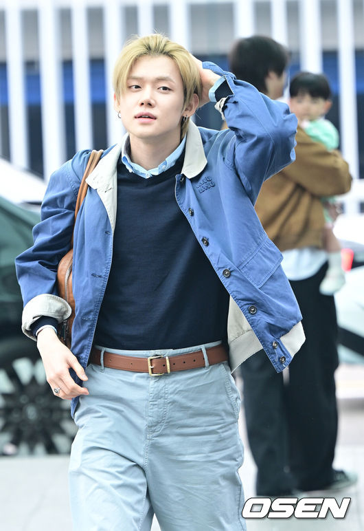 [OSEN=인천공항, 최규한 기자] 그룹 투모로우바이투게더(TXT) 연준이 2일 오후 해외 일정 참석을 위해 말레이시아 쿠알라룸푸르로 출국했다.투모로우바이투게더(TXT) 연준은 말레이시아에서 열리는 브랜드 행사에 참석할 예정이다.투모로우바이투게더(TXT) 연준이 출국장으로 향하고 있다. 2026.05.02 / dreamer@osen.co.kr