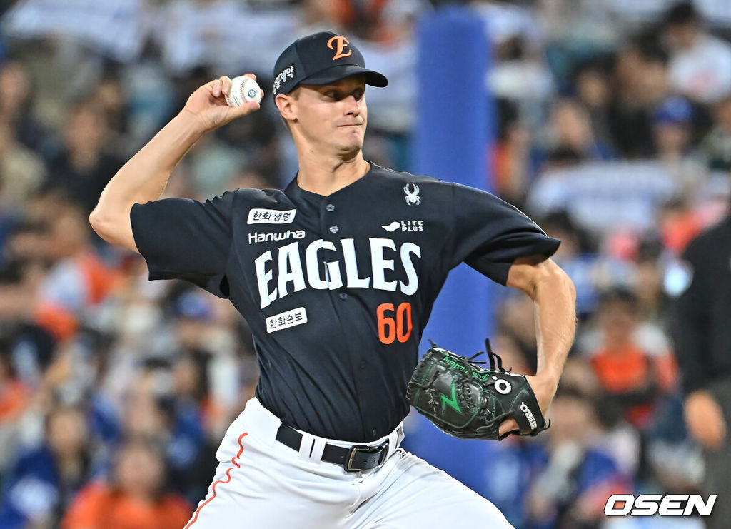 1일 대구삼성라이온즈파크에서 2026 신한 SOL KBO 리그 삼성 라이온즈와 한화 이글스의 경기가 열렸다. 홈팀 삼성은 원태인이, 방문팀 한화는 에르난데스가 선발 출전했다. 한화 이글스 쿠싱이 역투하고 있다. 2026.05.01 / foto0307@osen.co.kr