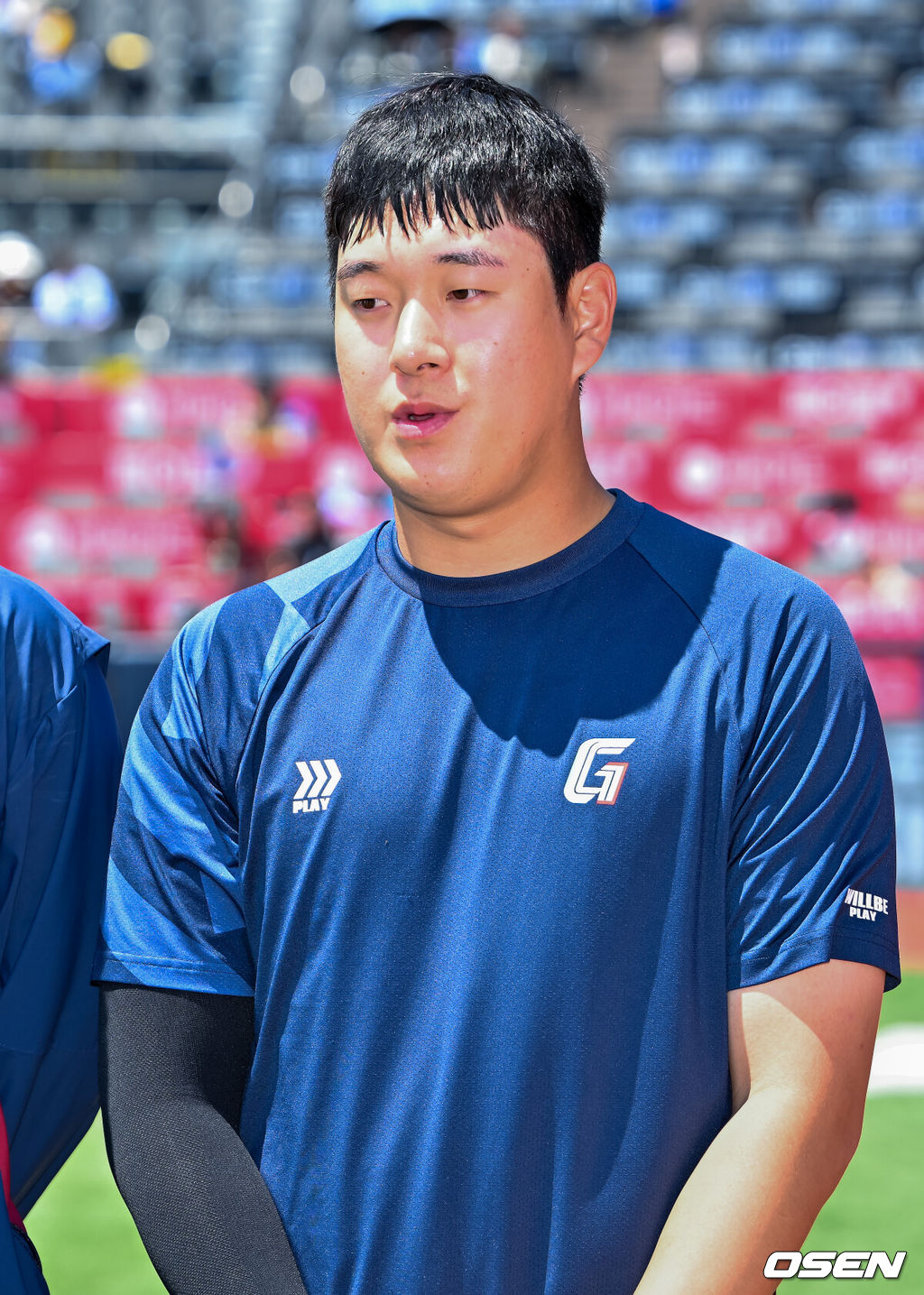 5일 수원 KT위즈파크에서 2026 신한 SOL KBO리그 KT 위즈와 롯데 자이언츠의 경기가 열렸다.이날 KT는 소형준, 롯데는 로드리게스를 선발로 내세웠다.경기 전 롯데 나승엽이 경기에 앞서 인터뷰를 하고 있다. 나승엽, 고승민, 김세민은 올해 초 대만 스프링캠프 중 도박장 출입으로 출전정지 징계를 받았다 해제돼 1군 엔트리에 복귀했다. 2026.05.05 /rumi@osen.co.kr