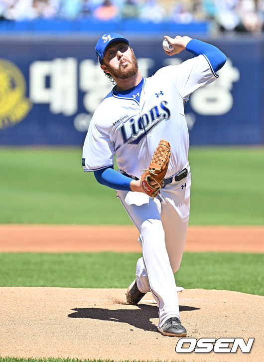 [OSEN=대구, 이석우 기자] 5일 대구삼성라이온즈파크에서 2026 신한 SOL KBO 리그 삼성 라이온즈와 키움 히어로즈의 경기가 열렸다. 홈팀 삼성은 오러클린이, 방문팀 키움은 오석주가 선발 출전했다. 삼성 라이온즈 선발 투수 오러클린이 역투하고 있다. 2026.05.05 / foto0307@osen.co.kr