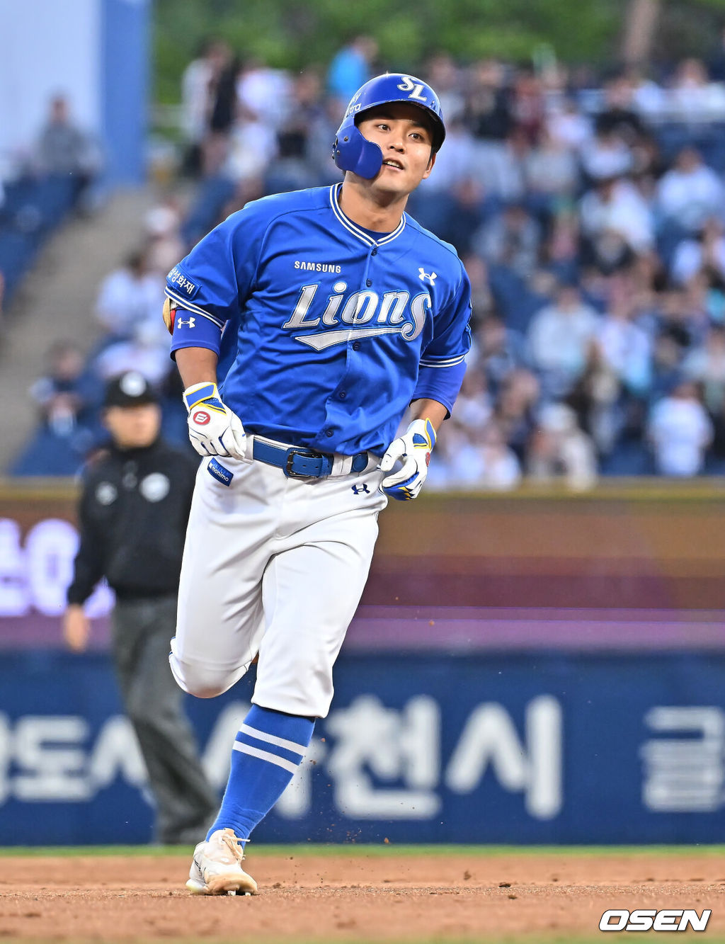 8일 창원NC파크에서 2026 신한 SOL KBO 리그 NC 다이노스와 삼성 라이온즈의 경기가 열렸다. 홈팀 NC는 목지훈이, 방문팀 삼성은 장찬희가 선발 출전했다. 삼성 라이온즈 양우현이 2회초 무사 우월 솔로 홈런을 치고 그라운드를 돌고 있다. 2026.05.08 / foto0307@osen.co.kr