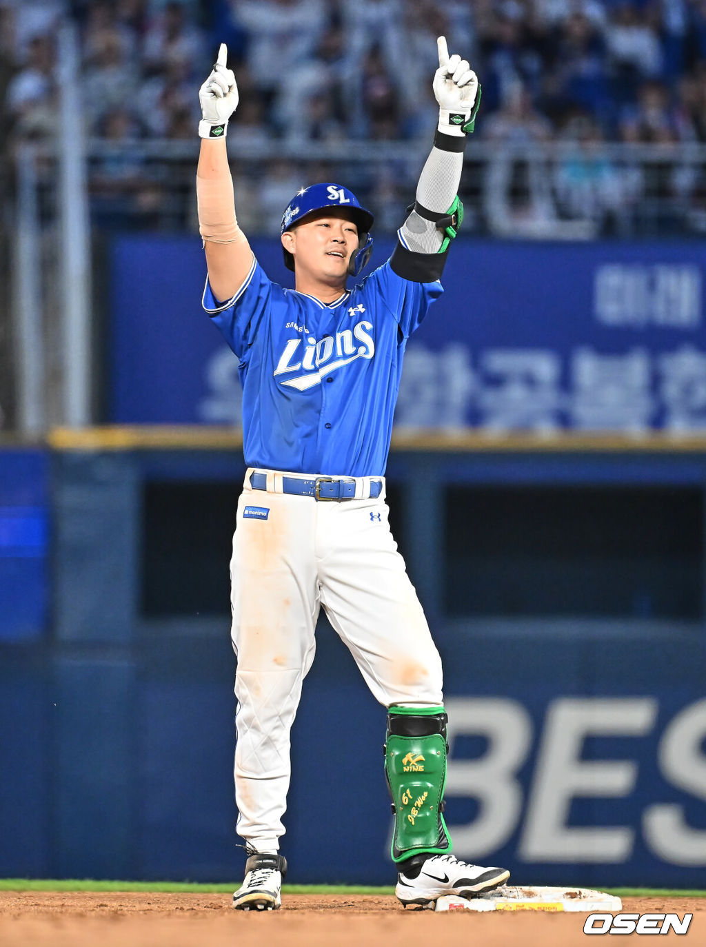 9일 창원NC파크에서 2026 신한 SOL KBO 리그 NC 다이노스와 삼성 라이온즈의 경기가 열렸다. 홈팀 NC는 신민혁이, 방문팀 삼성은 후라도가 선발 출전했다. 삼성 라이온즈 전병우가 8회초 1사 2,3루 우중간 2타점 2루타를 치고 세리머니를 하고 있다. 2026.05.09 / foto0307@osen.co.kr