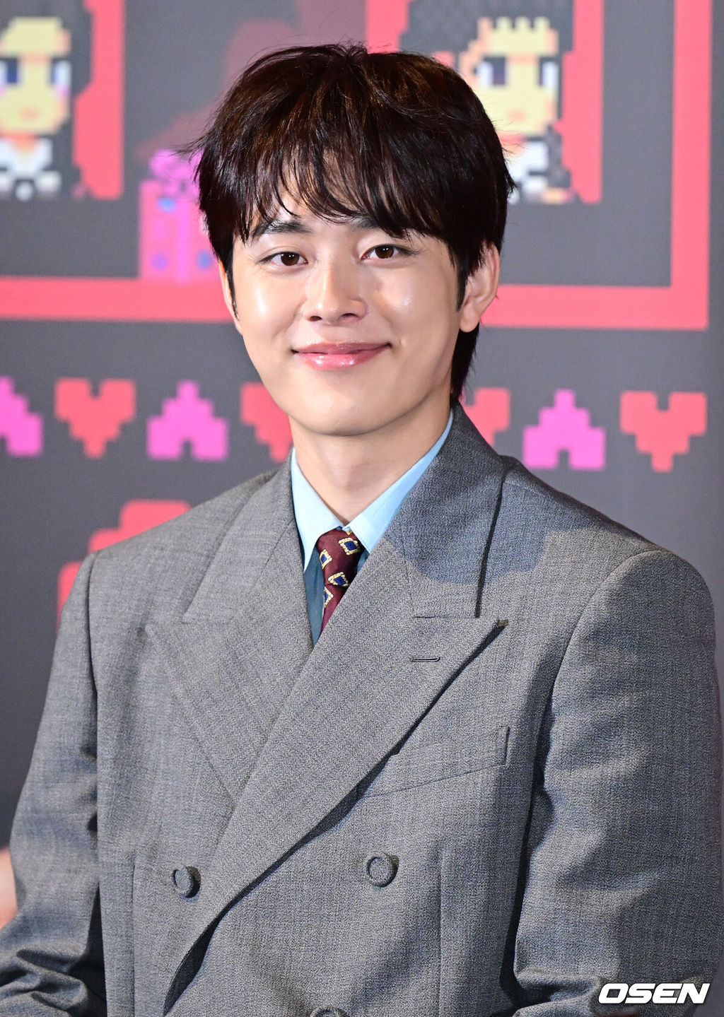 29일 오후 서울 용산CGV에서 영화 '교생실습'(감독 김민하) 시사회 및 기자간담회가 열렸다.영화 '교생실습'은 수능 귀신에 맞서 죽음의 모의고사를 치르게 된 열혈 MZ 교생 은경(한선화 분)과 흑마술 동아리 소녀들의 하이스쿨 '호러블리(호러+러블리)' 코미디 영화다.배우 유선호가 취재진의 질문에 답한 뒤 미소짓고 있다. 2026.04.29 / dreamer@osen.co.kr