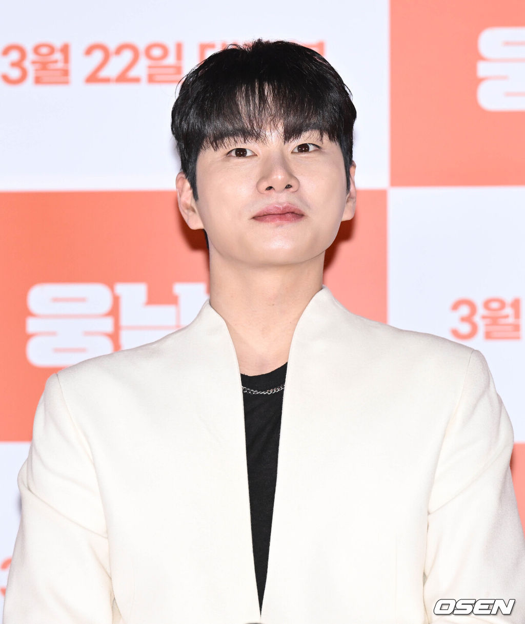 14일 오후 서울 용산구 CGV용산아이파크몰에서 영화 '웅남이(감독 박성광)’ 언론배급시사회가 열렸다.배우 이이경이 질의응답 시간을 갖고 있다. 2023.03.14 /cej@osen.co.kr
