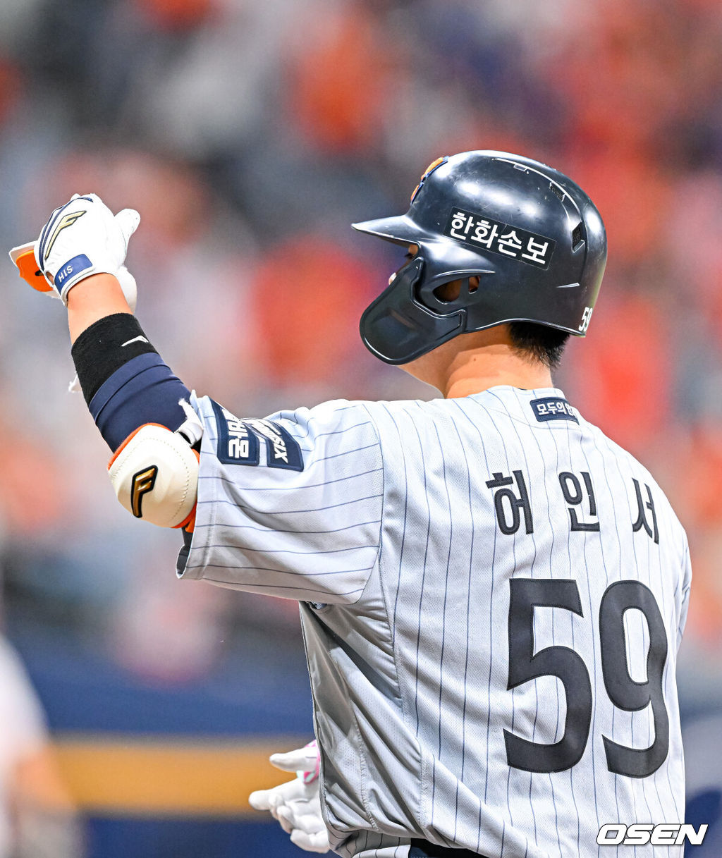 14일 서울 고척 스카이돔에서 2026 신한 SOL KBO리그 키움 히어로즈와 한화 이글스의 경기가 열렸다.키움은 안우진, 한화는 정우주가 선발로 나섰다.2회초 무사 주자 2루 한화 허인서의 좌익수 왼쪽 선취 1타점 적시타를 때린 후 1루에서 기뻐하고 있다. 2026.05.14 / rumi@osen.co.kr