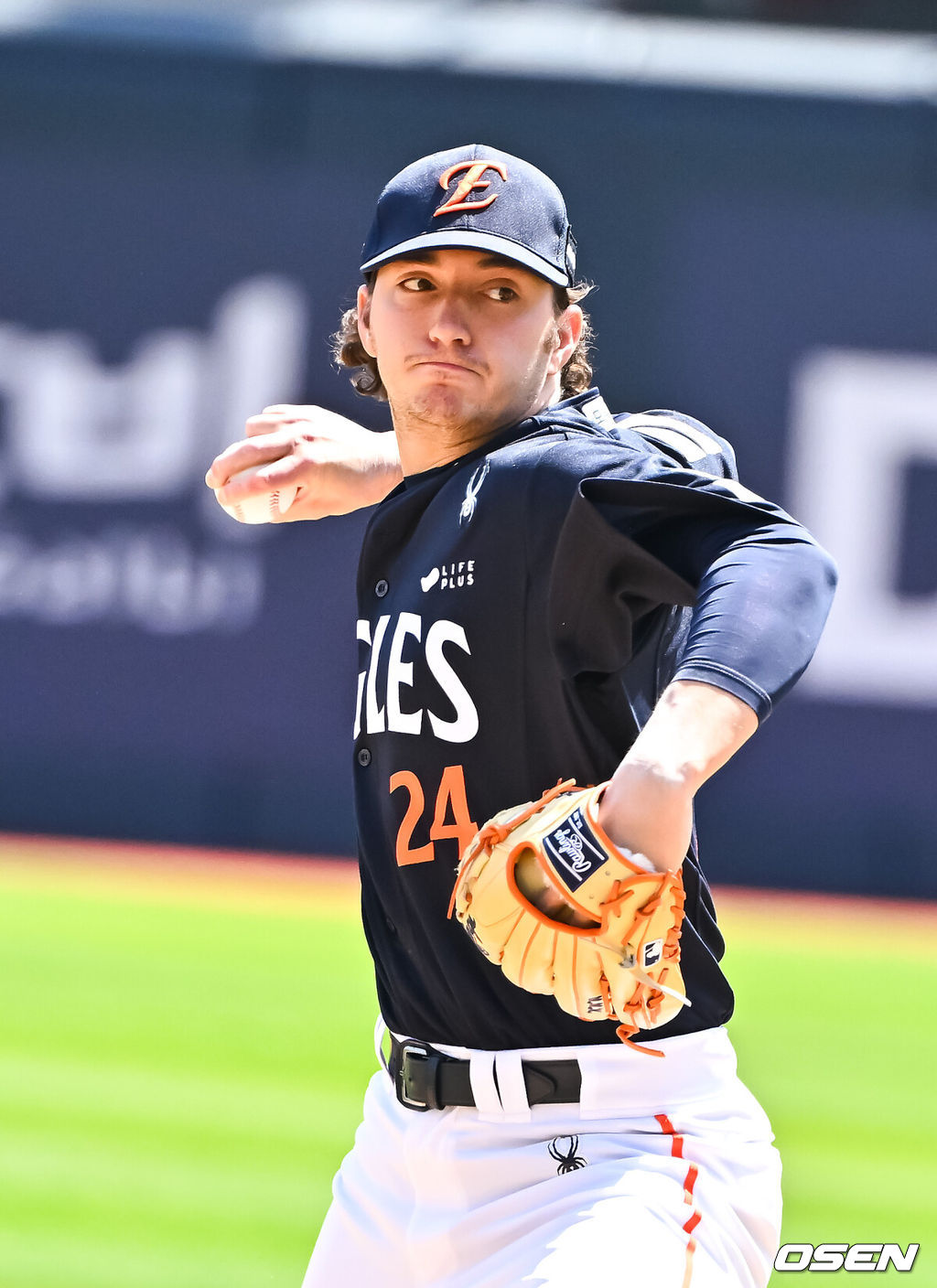 16일 오후 수원KT위즈파크에서 2026 신한 SOL KBO 리그 KT 위즈와 한화 이글스의 경기가 진행됐다.이날 경기에서 KT는 배제성을, 한화는 화이트를 선발투수로 내세웠다.1회말 한화 선발투수 화이트가 역투하고 있다.   2026.05.16 / soul1014@osen.co.kr