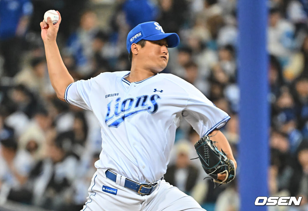 2일 대구삼성라이온즈파크에서 2026 신한 SOL KBO 리그 삼성 라이온즈와 두산 베어스의 경기가 열렸다. 홈팀 삼성은 이승현이, 방문팀 두산은 최민석이 선발 출전했다. 삼성 라이온즈 최지광이 역투하고 있다. 2026.04.02 / foto0307@osen.co.kr