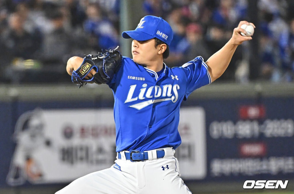 22일 부산 사직야구장에서 2026 신한 SOL KBO 리그 롯데 자이언츠와 삼성 라이온즈의 경기가 열렸다. 홈팀 롯데는 김진욱이, 방문팀 삼성은 오러클린이 선발 출전했다.삼성 라이온즈 이승민이 역투하고 있다. 2026.05.22 / foto0307@osen.co.kr