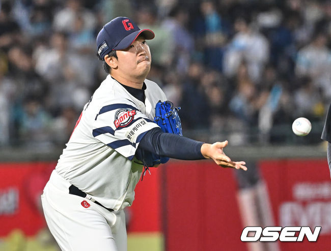 [OSEN=부산, 이석우 기자] 롯데 자이언츠 최이준 080 2026.05.14 / foto0307@osen.co.kr