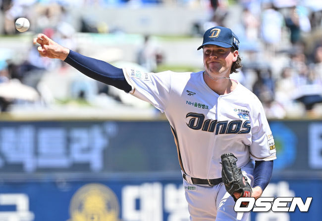 [OSEN=창원, 이석우 기자] 31일 창원NC파크에서 2026 신한 SOL KBO 리그 NC 다이노스와 롯데 자이언츠의 경기가 열렸다. 홈팀 NC는 비슬리가, 방문팀 롯데는 테일러가 선발 출전했다. NC 다이노스 선발투수 테일러가 역투하고 있다. 2026.05.31 / foto0307@osen.co.kr