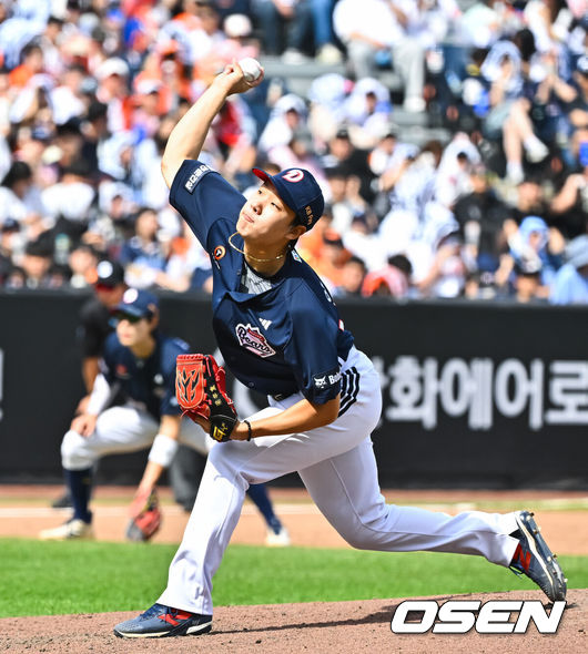 [OSEN=대전, 박준형 기자] 24일 대전 한화생명 볼파크에서 2026 신한 SOL KBO리그&nbsp;한화 이글스와 두산 베어스의 경기가 진행됐다. 이날 한화는 류현진을, 두산은 최승용을 선발투수로 내세웠다.5회말 두산 양재훈 투수가 역투하고 있다.   2026.05.24 / soul1014@osen.co.kr