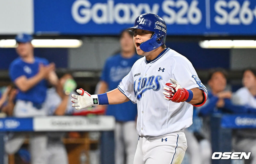 2일 대구삼성라이온즈파크에서 2026 신한 SOL KBO 리그 삼성 라이온즈와 NC 다이노스의 경기가 열렸다. 홈팀 삼성은 후라도가, 방문팀 NC는 토다가 선발 출전했다. 삼성 라이온즈 박승규가 8회말 1사 1,3루 좌월 동점 3점 홈런을 치고 기뻐하고 있다. 2026.06.02 / foto0307@osen.co.kr