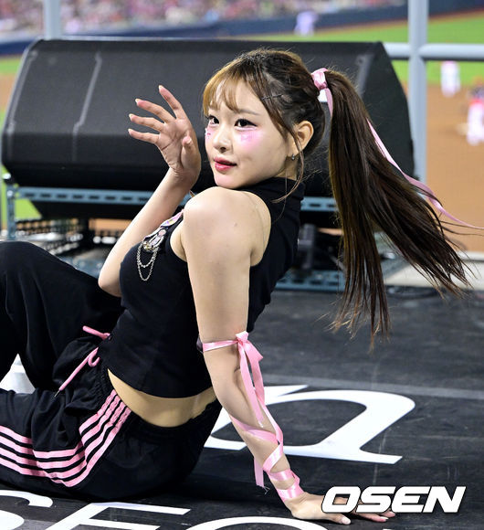 손끝까지 멋진 신서윤 치어리더.