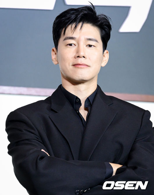 넷플릭스 시리즈 '참교육' 제작발표회가 5일 서울 중구 앰배서더 서울 풀만 호텔에서 열렸다.