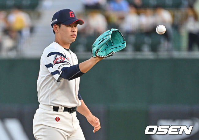 [OSEN=부산, 이석우 기자] 롯데 자이언츠 김진욱/ foto0307@osen.co.kr