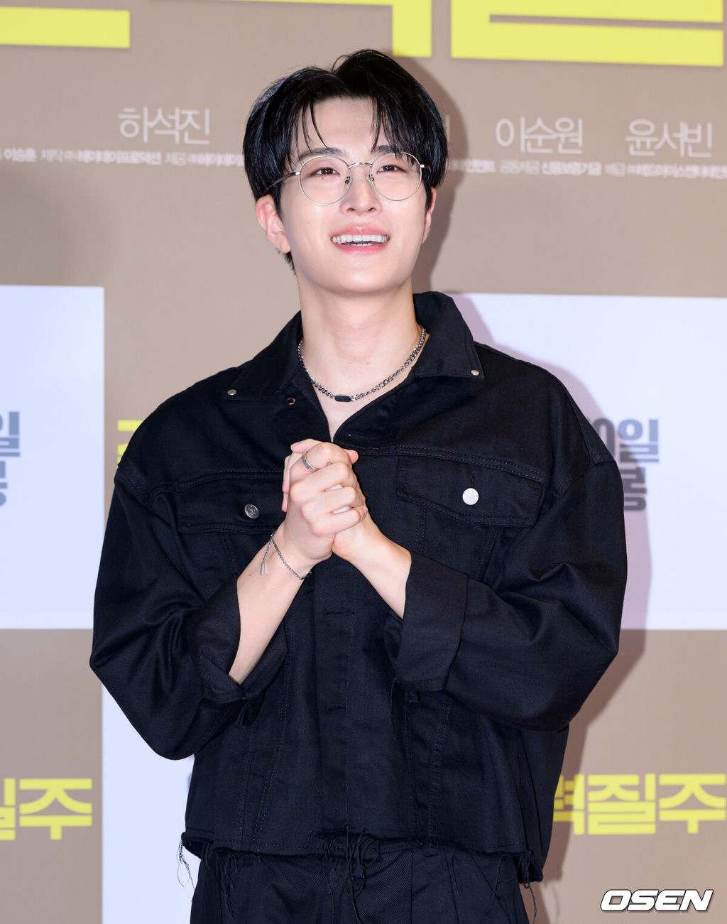 5일 서울 송파구 롯데시네마 월드타워점에서 영화 '전력질주' VIP 시사회가 열렸다.영화 ‘전력질주’(감독 이승훈)는 현재를 달리는 남자와 미래를 달리는 남자, 시간을 달리는 그들의 완벽한 엔딩을 위한 전력질주를 그린 러닝드라마로 오는 9월 10일 롯데시네마에서 단독 개봉한다.그룹 갓세븐 영재가 포토타임을 가지고 있다. 2025.09.05 /sunday@osen.co.kr