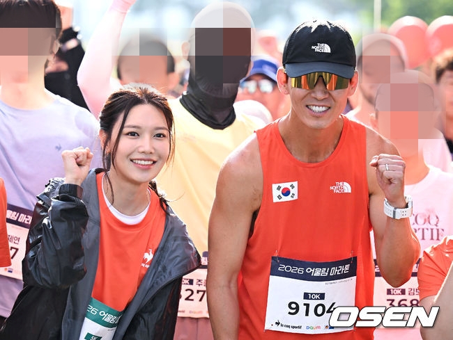 제12회 시각장애인과 함께하는 어울림 마라톤 대회가 13일 서울 마포구 평화의공원 평화광장에서 개최됐다.