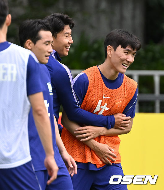 황인범, 이렇게라도 막아야지