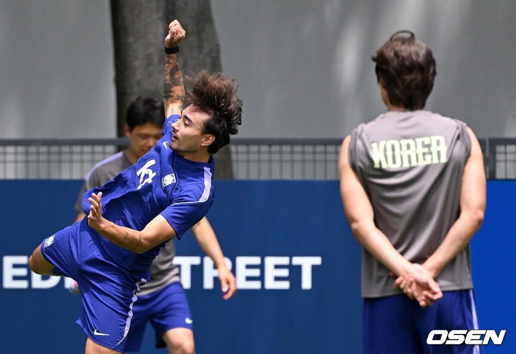 대한민국 옌스-홍명보 감독 2026.06.20 /sunday@osen.co.kr