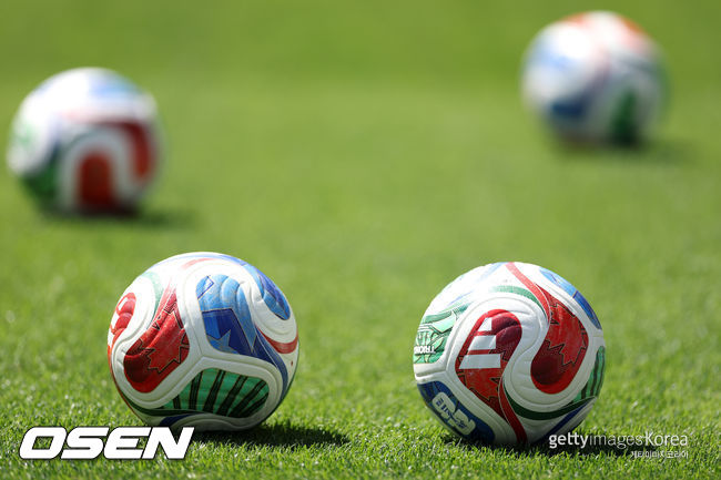 SEATTLE, WASHINGTON - JUNE 24: A view of the official Trionda match ball during the FIFA World Cup 2026 Group B match between Bosnia and Herzegovina and Qatar at Seattle Stadium on June 24, 2026 in Seattle, Washington. (Photo by Richard Heathcote/Getty Images)